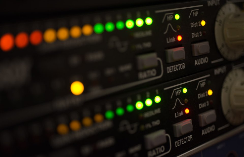 Linear phase EQ