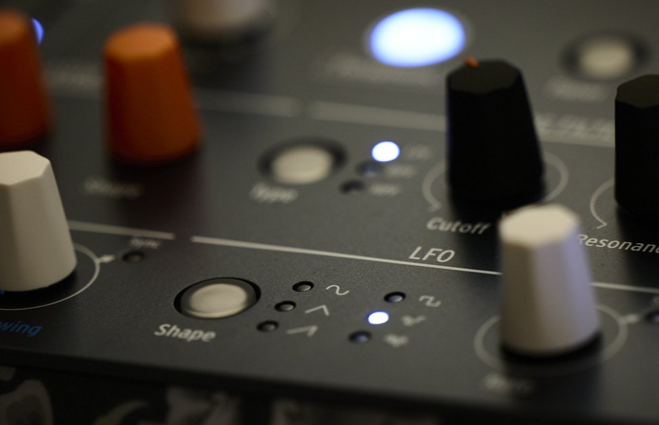 Linear phase EQ